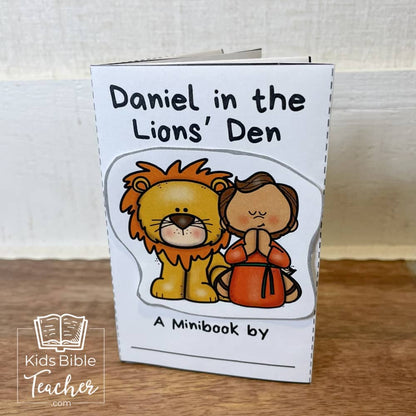 Daniel and the Lions Den Mini Book Bible Craft for Kids